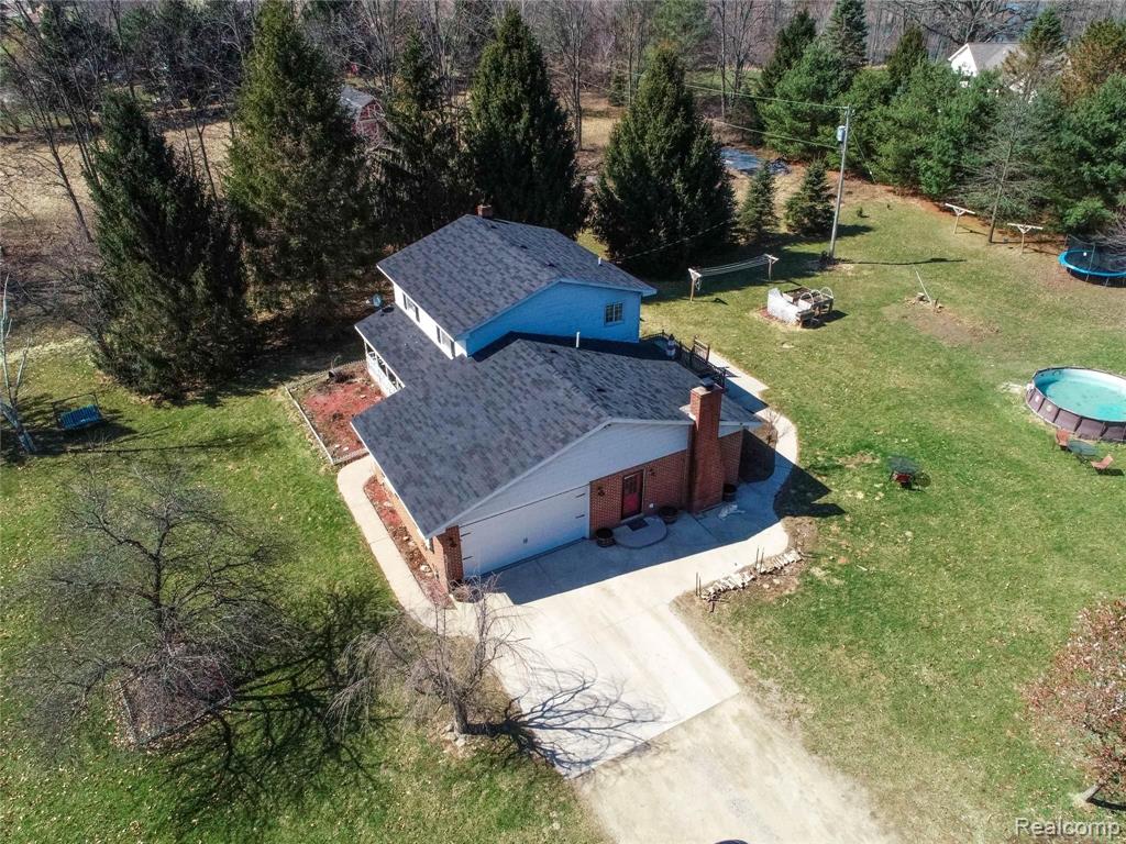 7160 Crofoot Road Fowlerville, MI 48836 - Photo 10 of 46 Gallery Image 10