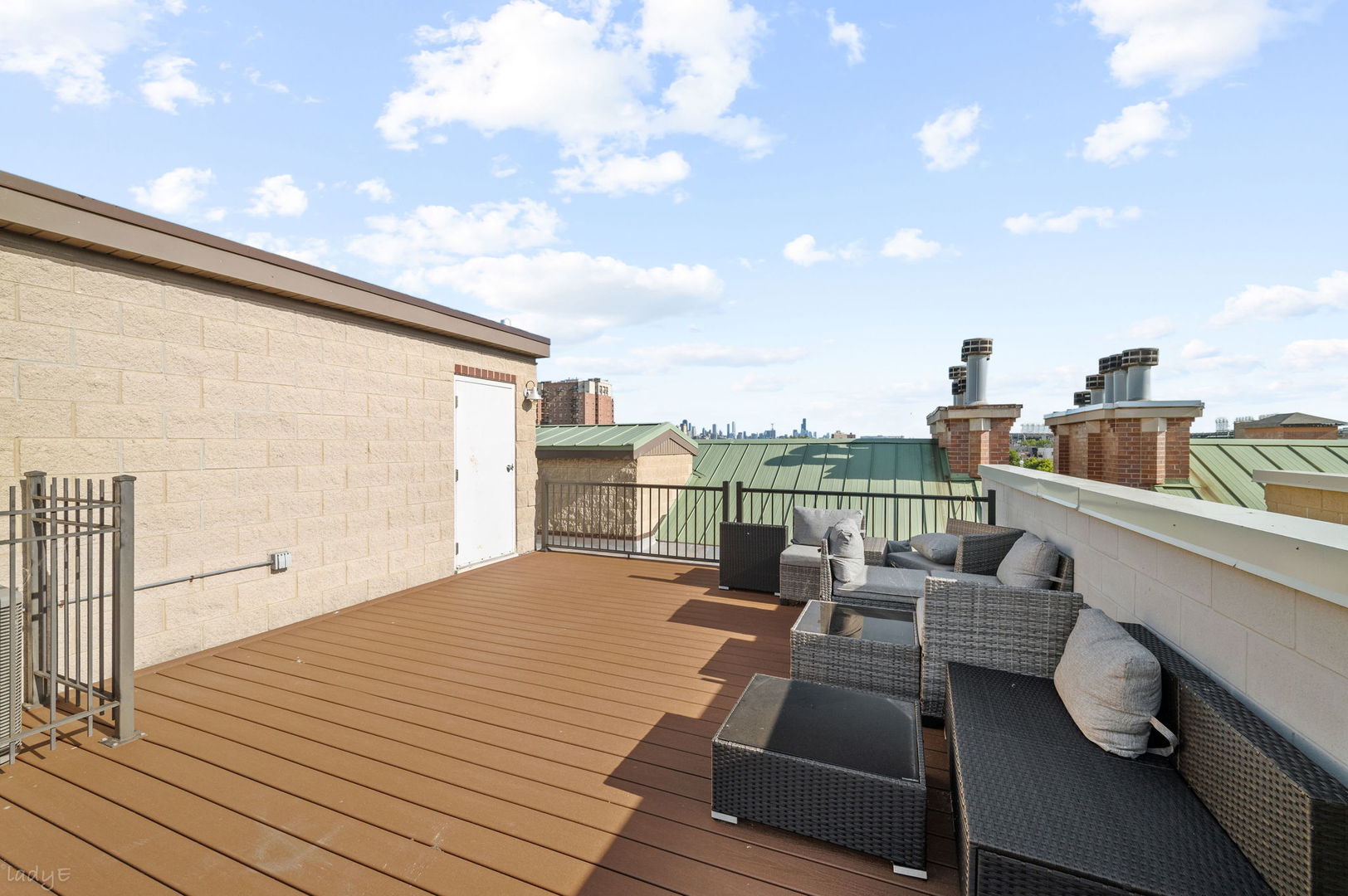 924 West Dakin Street, Unit 4 Chicago, IL 60613 - Photo 28 of 30