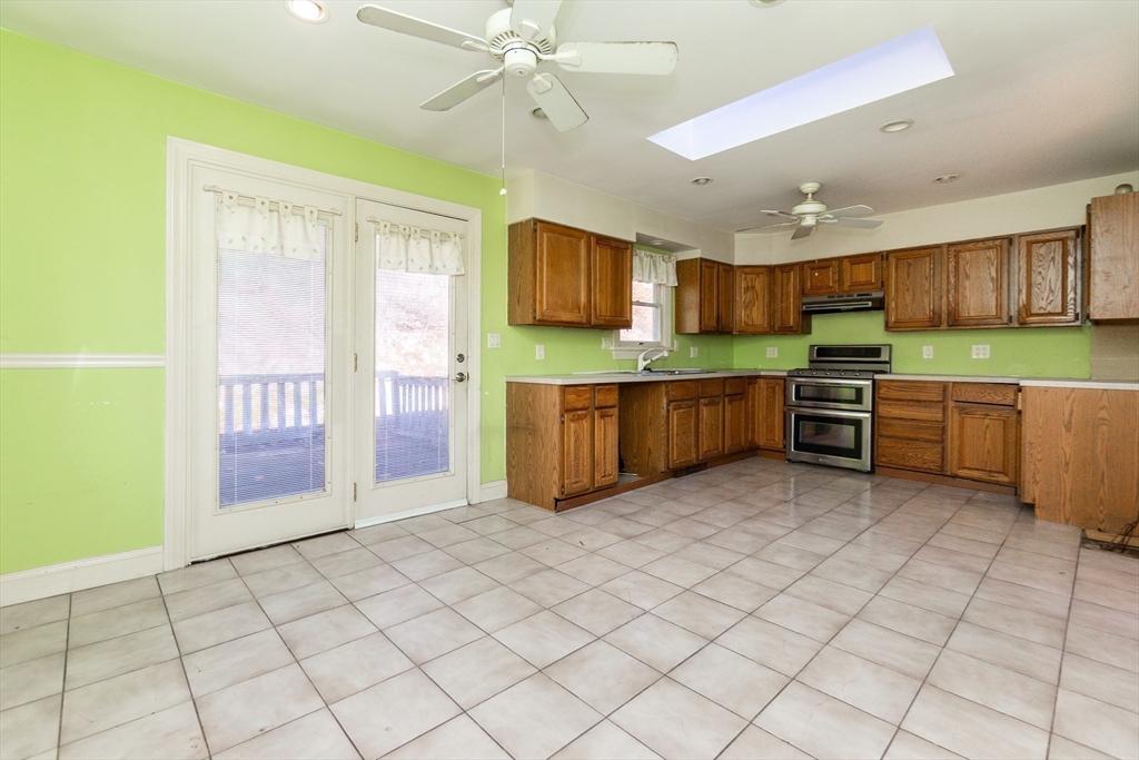 29 Rockway Road Peabody, MA 01960 - Photo 5 of 42