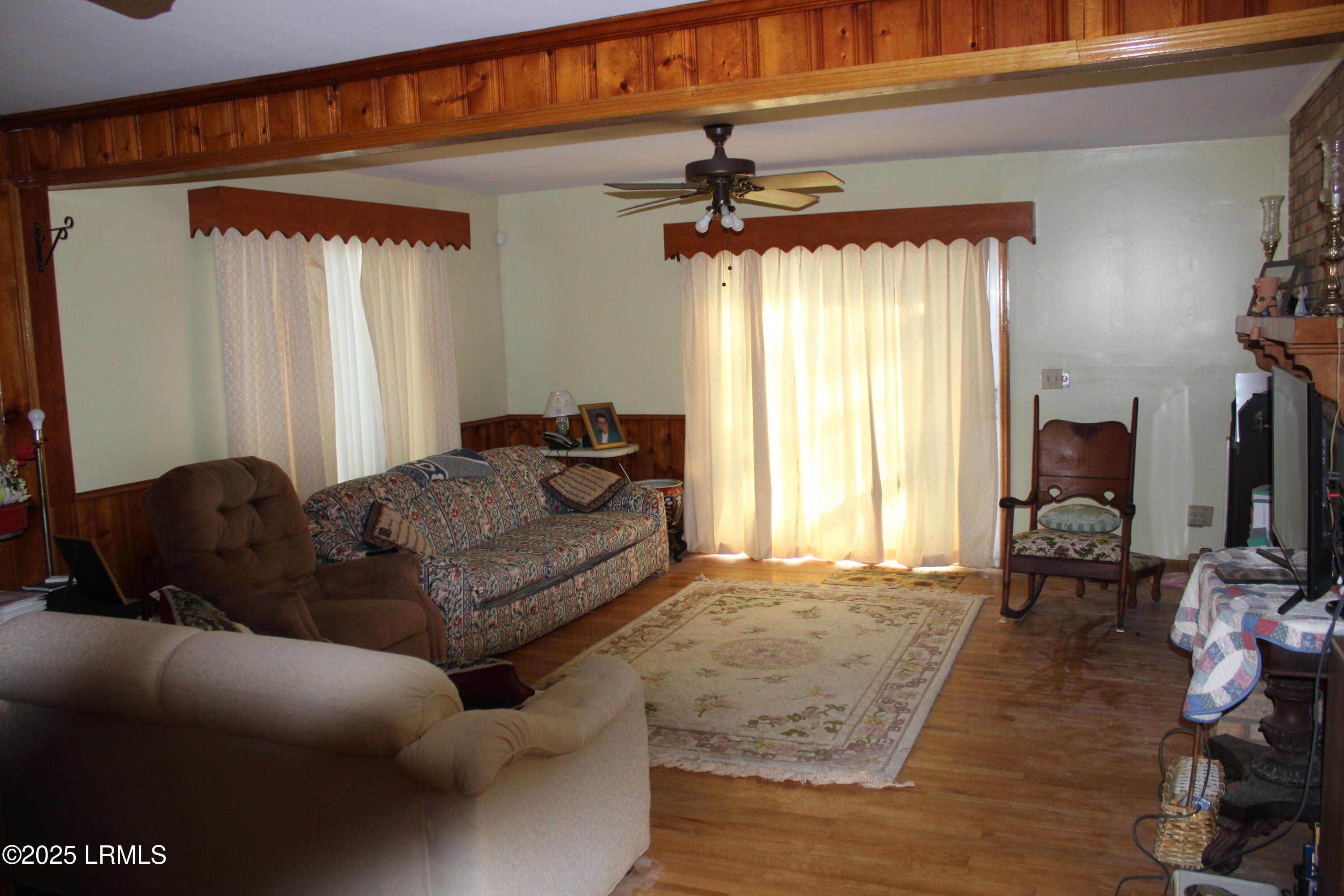 301 Pulaski Drive West Hampton, SC 29924 - Photo 2 of 13 IMG_3057