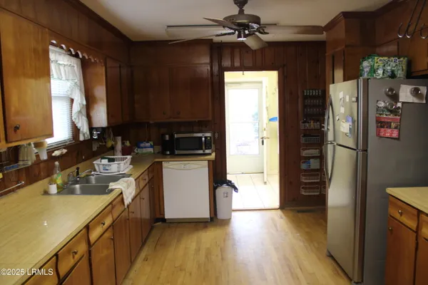 $215,000 | 301 Pulaski Drive West, Hampton, SC 29924