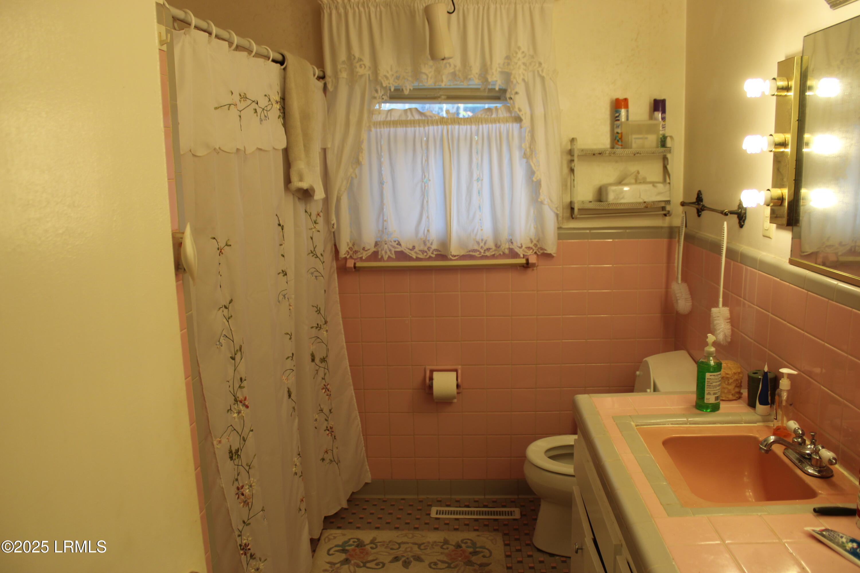 301 Pulaski Drive West Hampton, SC 29924 - Photo 8 of 13 IMG_3060