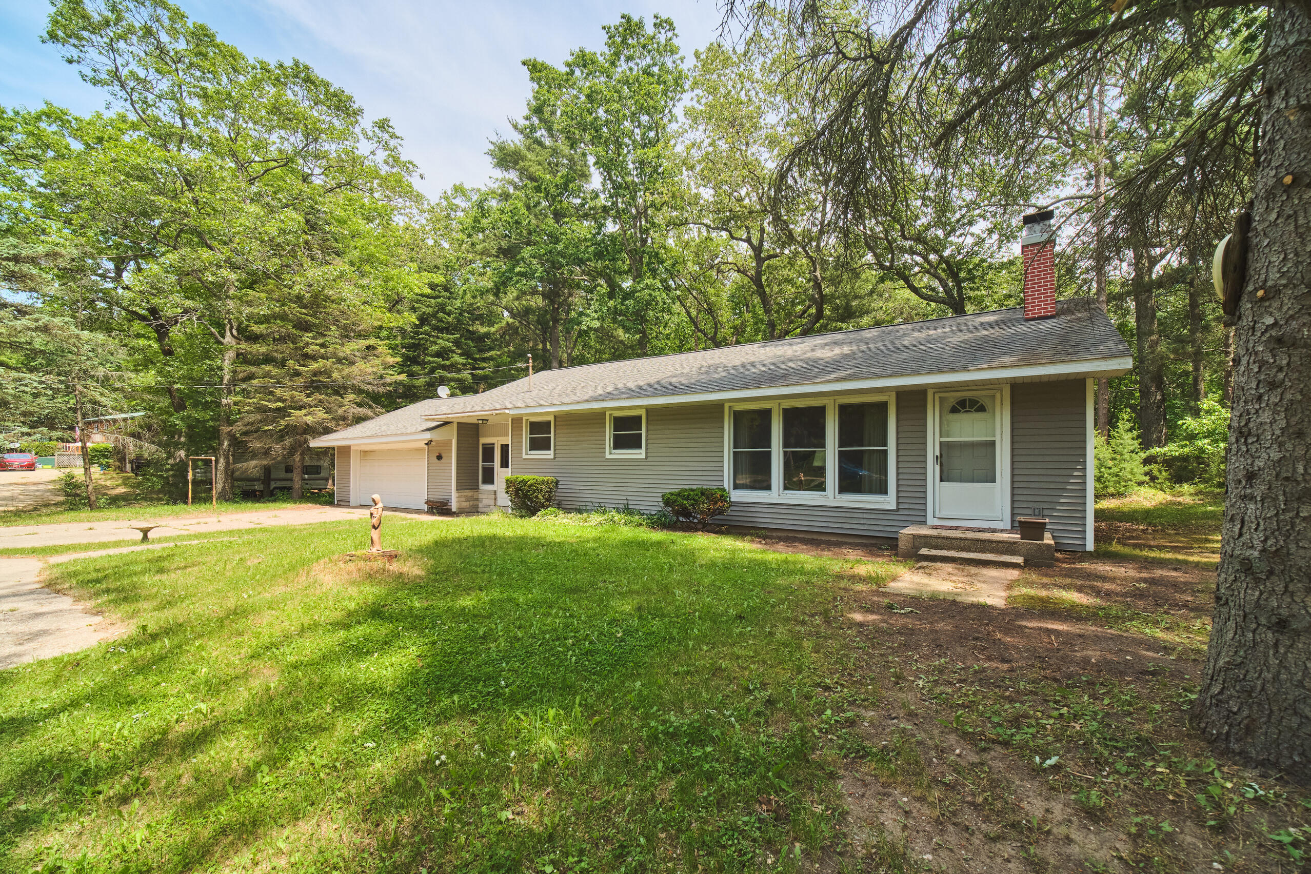 3099 Maple Road Manistee, MI 49660 - Photo 29 of 41 Front views