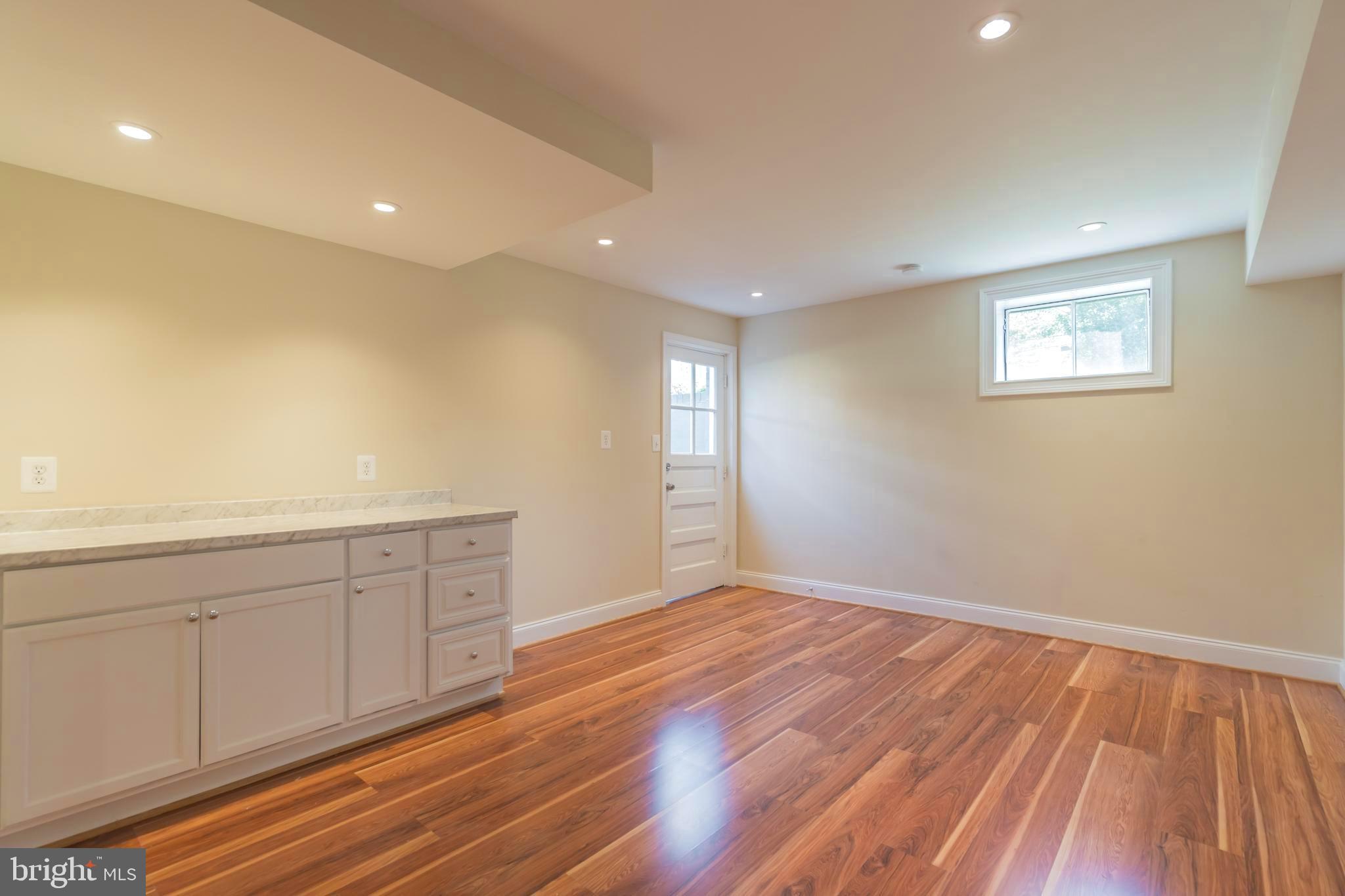11301 Mapleview Drive Silver Spring, MD 20902 - Photo 25 of 30 Dry Bar / Work Area in Rec Room