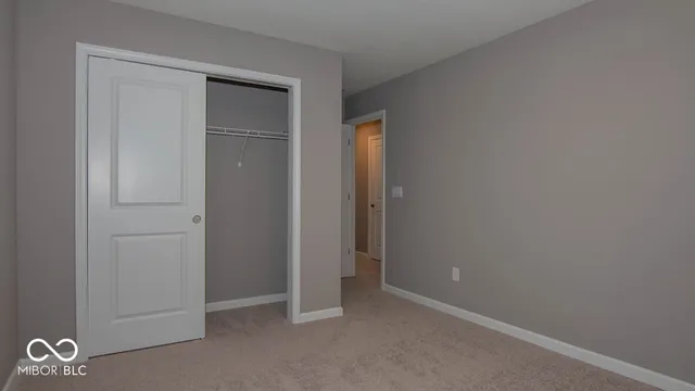 $319,900 | 191 Springfield Crossing, Greenfield, IN 46140