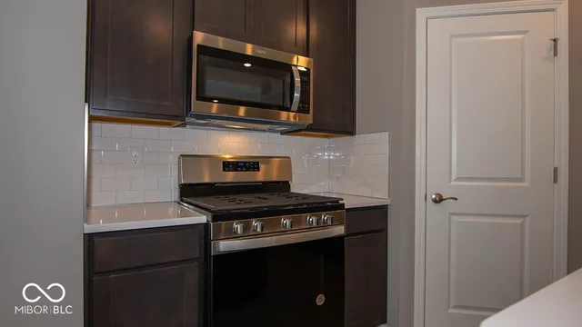 $319,900 | 191 Springfield Crossing, Greenfield, IN 46140