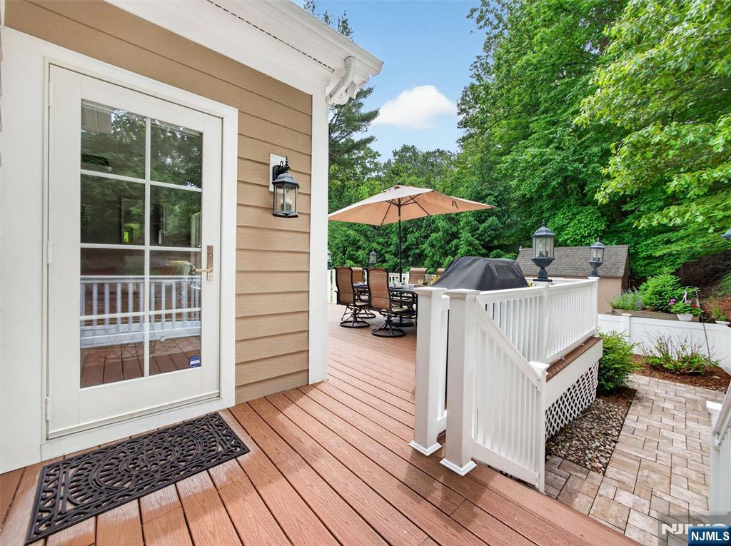 444 Lake Road Wyckoff, NJ 07481 - Photo 41 of 50