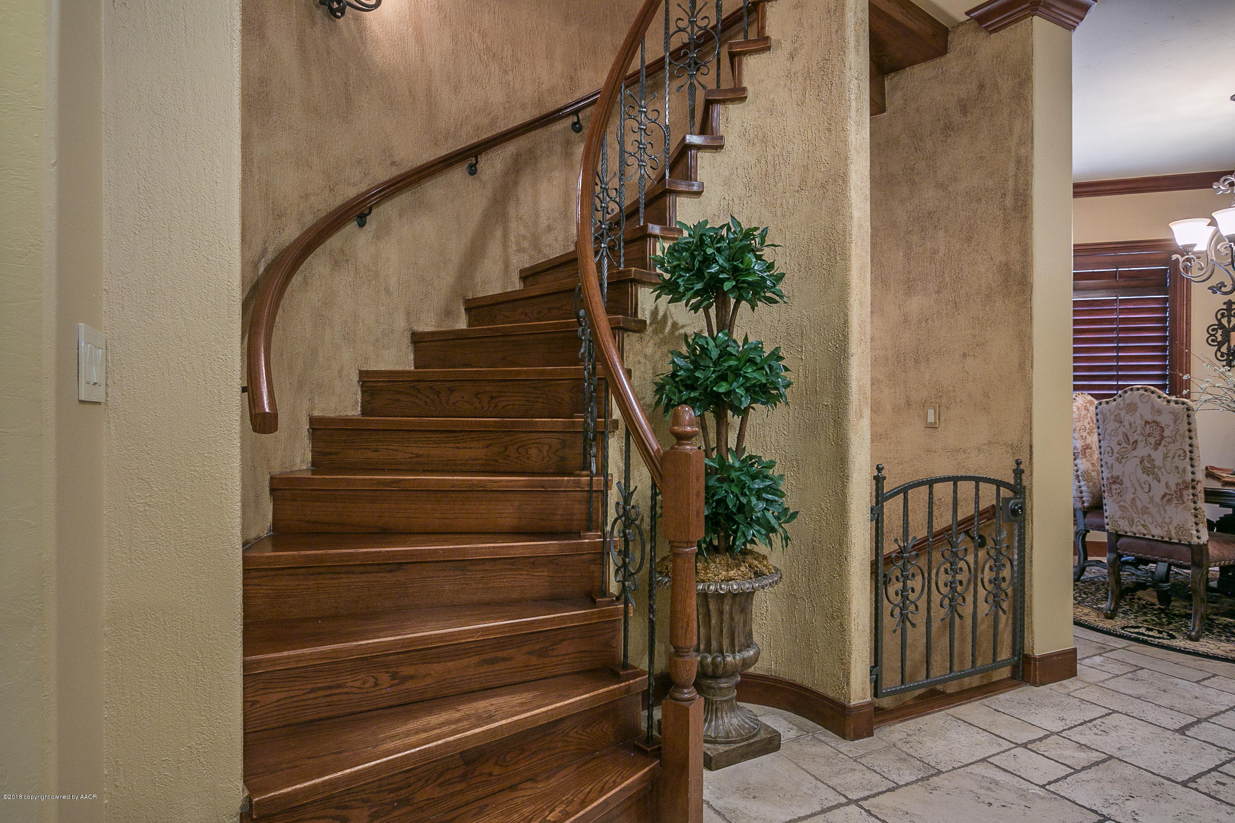 8901 Blackhawk Road Amarillo, TX 79119 - Photo 41 of 60 043_Stairways