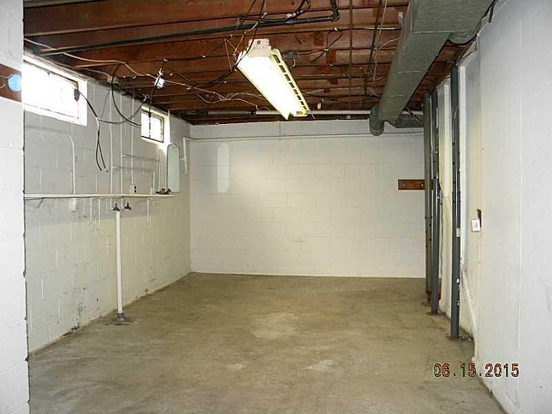 5215 Radnor Road Indianapolis, IN 46226 - Photo 13 of 14 Gallery Image 13