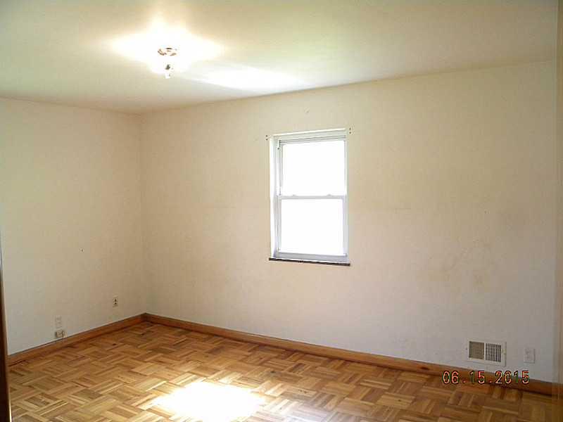5215 Radnor Road Indianapolis, IN 46226 - Photo 8 of 14 Gallery Image 8