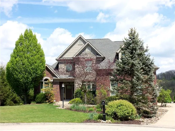 $649,900 | 7011 Sunrise Lane, McDonald, PA 15057