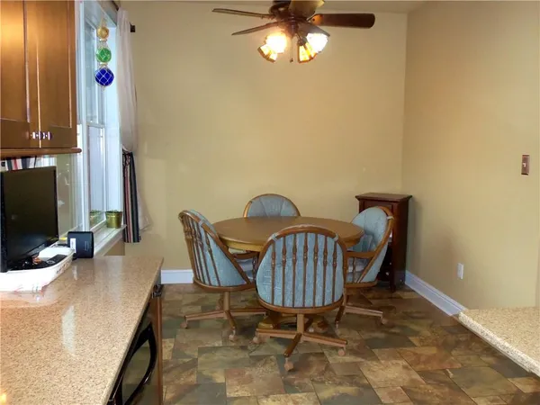 $649,900 | 7011 Sunrise Lane, McDonald, PA 15057