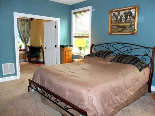 $649,900 | 7011 Sunrise Lane, McDonald, PA 15057