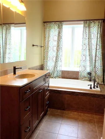 $649,900 | 7011 Sunrise Lane, McDonald, PA 15057