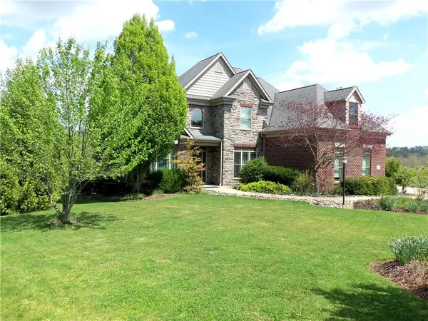 $649,900 | 7011 Sunrise Lane, McDonald, PA 15057