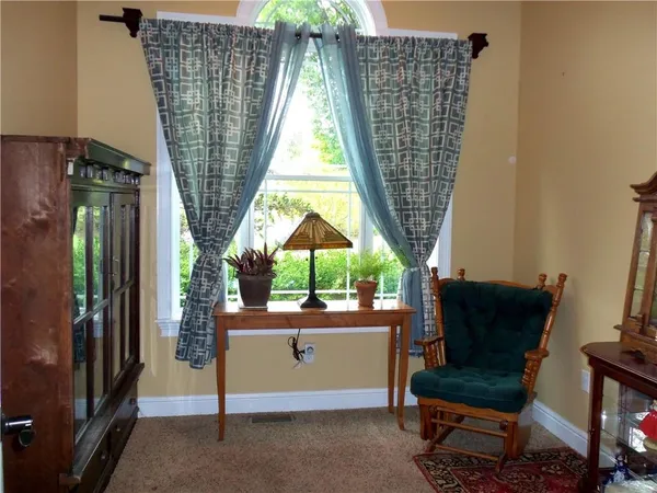 $649,900 | 7011 Sunrise Lane, McDonald, PA 15057