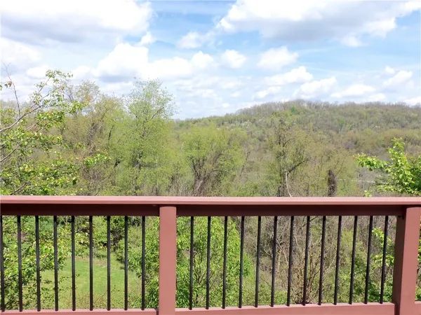 $649,900 | 7011 Sunrise Lane, McDonald, PA 15057