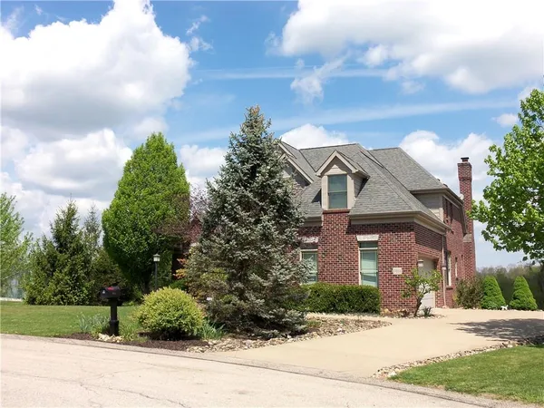 $649,900 | 7011 Sunrise Lane, McDonald, PA 15057