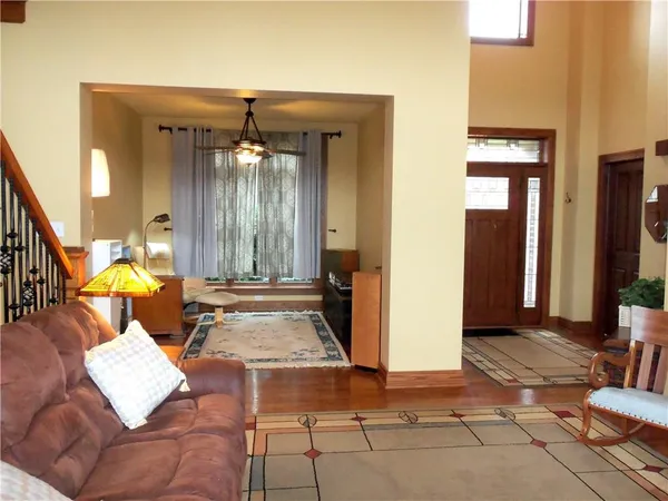 $649,900 | 7011 Sunrise Lane, McDonald, PA 15057