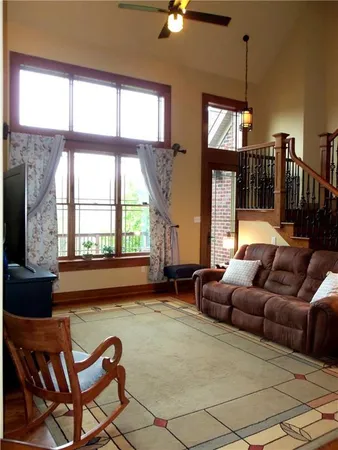 $649,900 | 7011 Sunrise Lane, McDonald, PA 15057