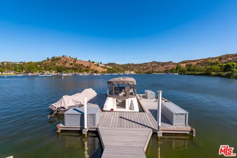 $5,500,000 | 3704 Capstan Circle, Westlake Village, CA 91361