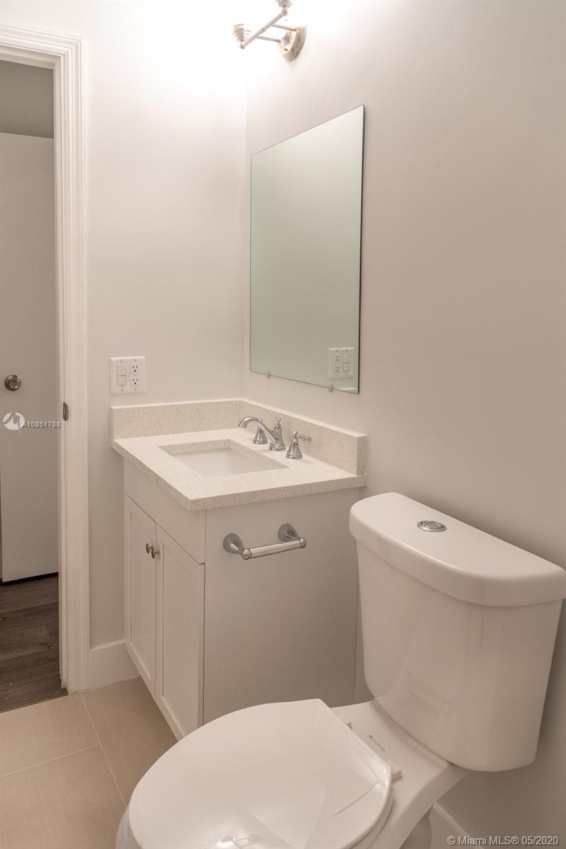8332 Butterfield Lane Boca Raton, FL 33433 - Photo 15 of 36 Gallery Image 15