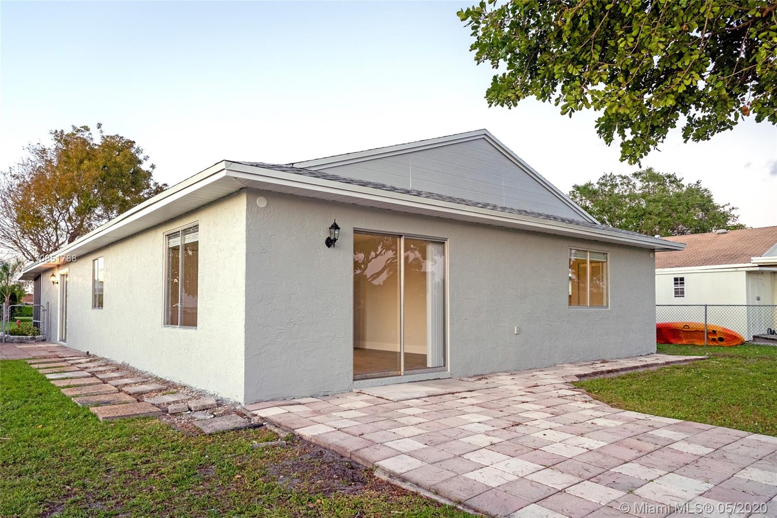 8332 Butterfield Lane Boca Raton, FL 33433 - Photo 33 of 36 Gallery Image 33