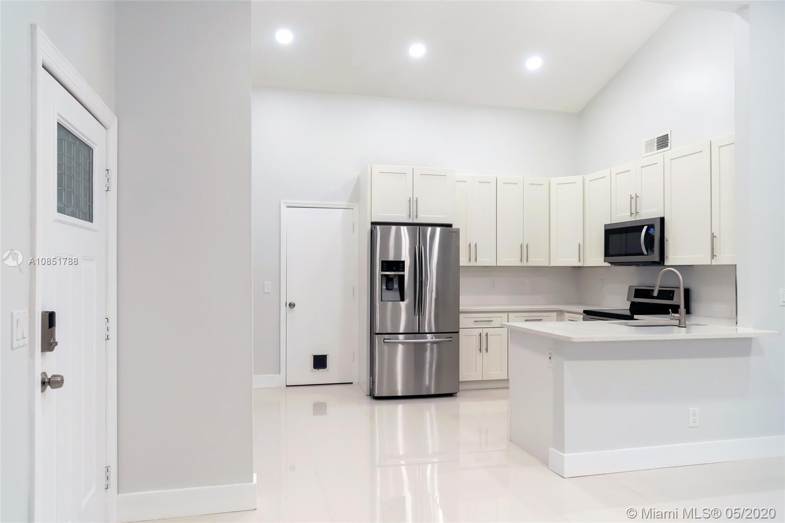 8332 Butterfield Lane Boca Raton, FL 33433 - Photo 7 of 36 Gallery Image 7