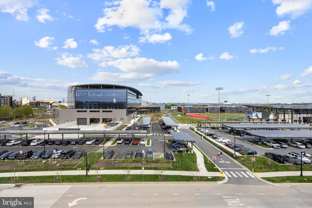 $4,700 | 2606 West Peninsula Drive, Unit 309B, Baltimore, MD 21230