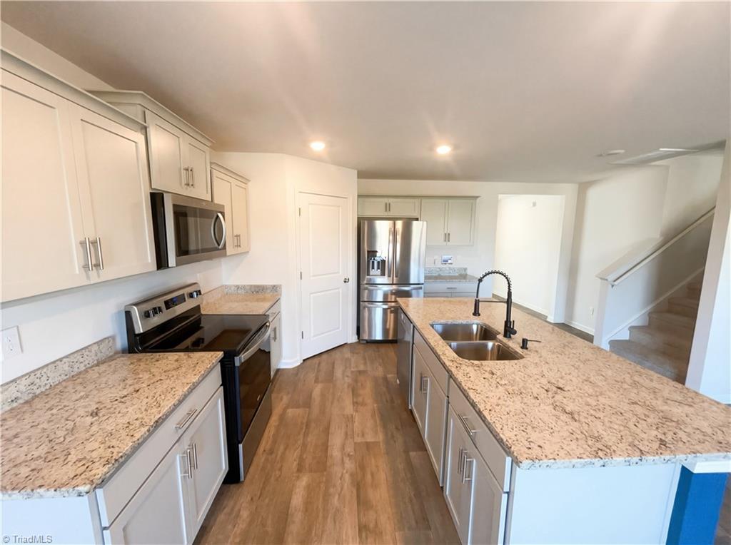 700 Hickory Point Drive Lexington, NC 27292 - Photo 2 of 30