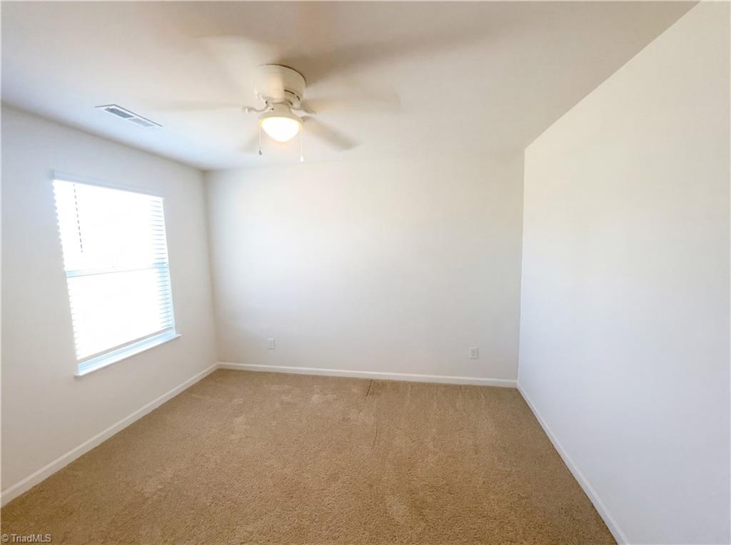 700 Hickory Point Drive Lexington, NC 27292 - Photo 8 of 30