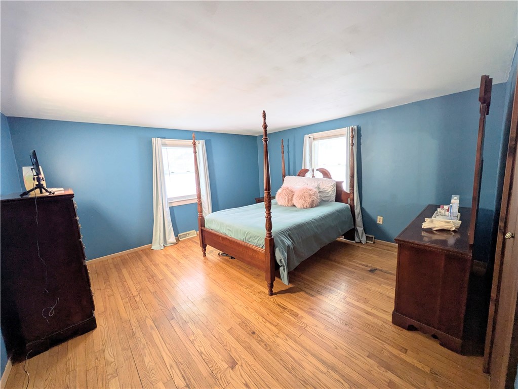 236 Springer Road Warren, NY 13439 - Photo 13 of 35 Downstairs bedroom 1