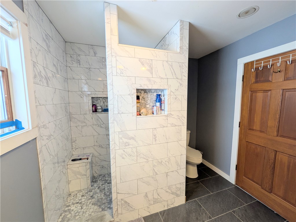 236 Springer Road Warren, NY 13439 - Photo 23 of 35 Upstairs bathroom