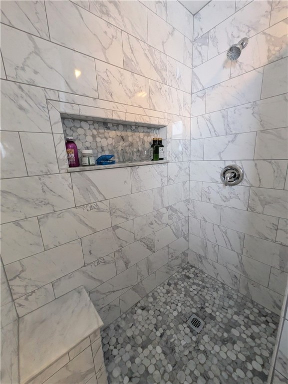 236 Springer Road Warren, NY 13439 - Photo 24 of 35 Upstairs bathroom shower