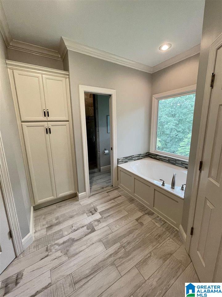 1046 Crest Road Leeds, AL 35094 - Photo 12 of 36