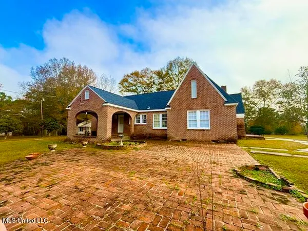 $350,000 | 1523 Magnolia Avenue, Tylertown, MS 39667