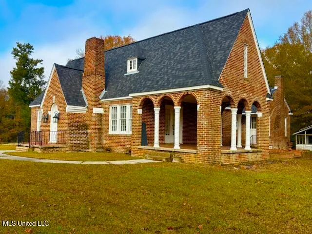 $350,000 | 1523 Magnolia Avenue, Tylertown, MS 39667