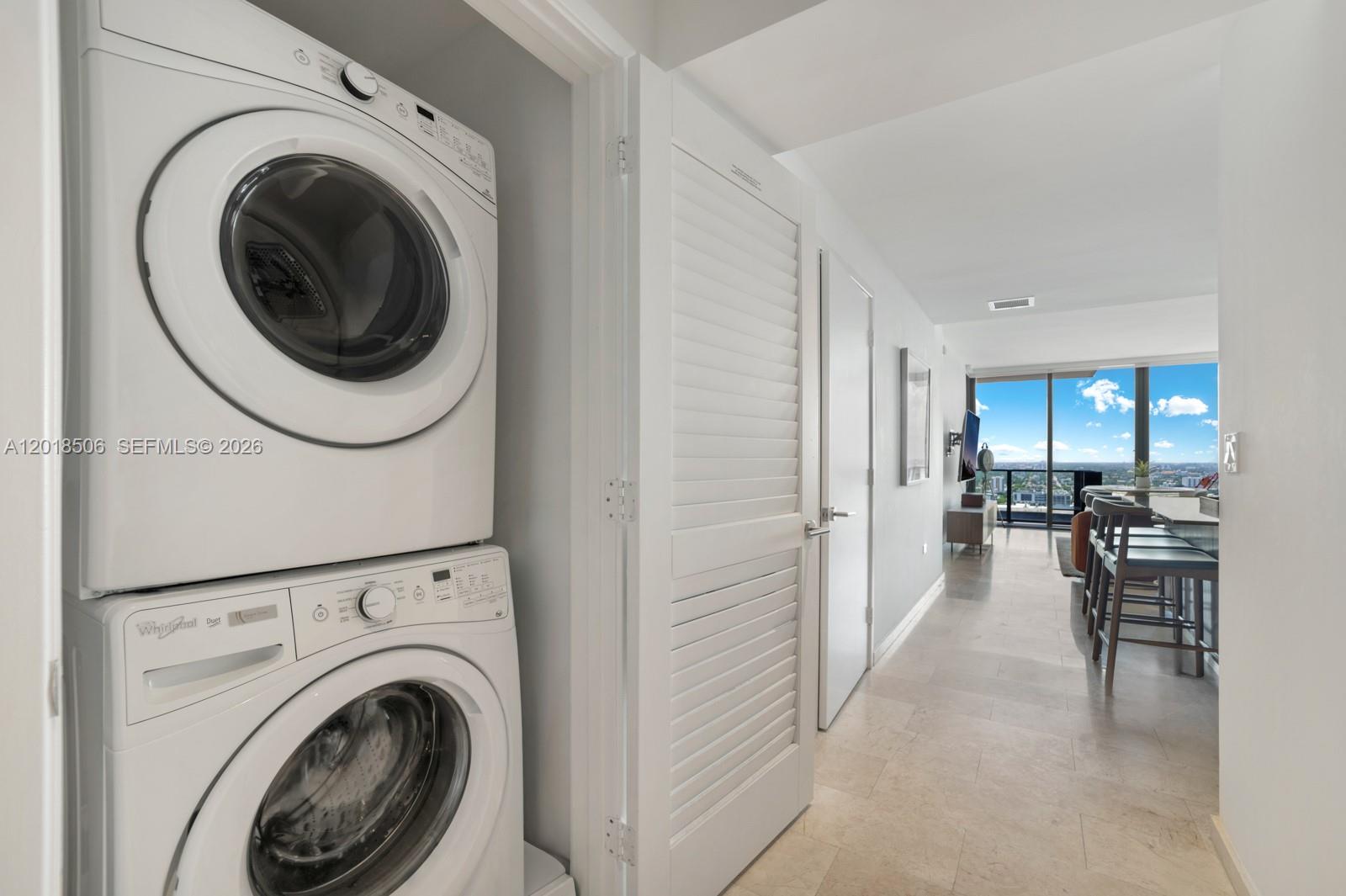 88 Southwest 7th Street, Unit 2406 Miami, FL 33130 - Photo 18 of 20