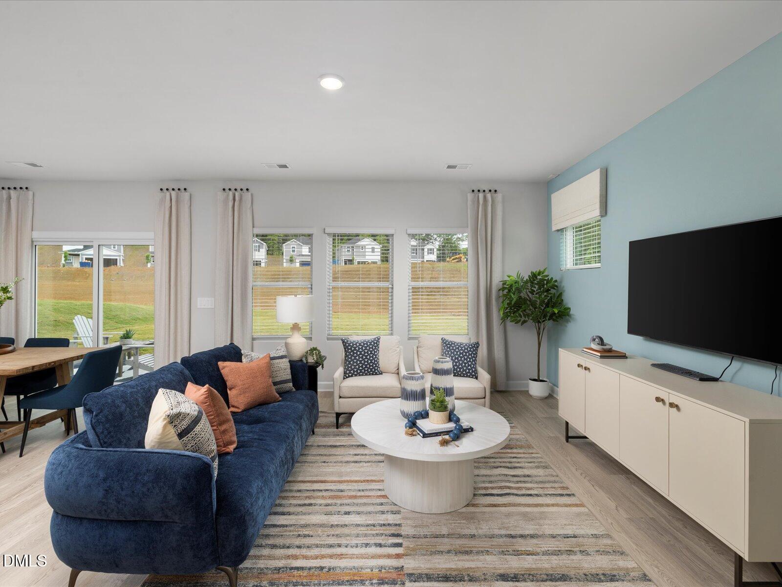 1513 Hatteras Road Durham, NC 27703 - Photo 5 of 16 2 - Living