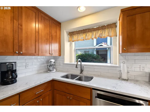 $259,000 | 4736 West Powell Boulevard, Unit 129, Gresham, OR 97030