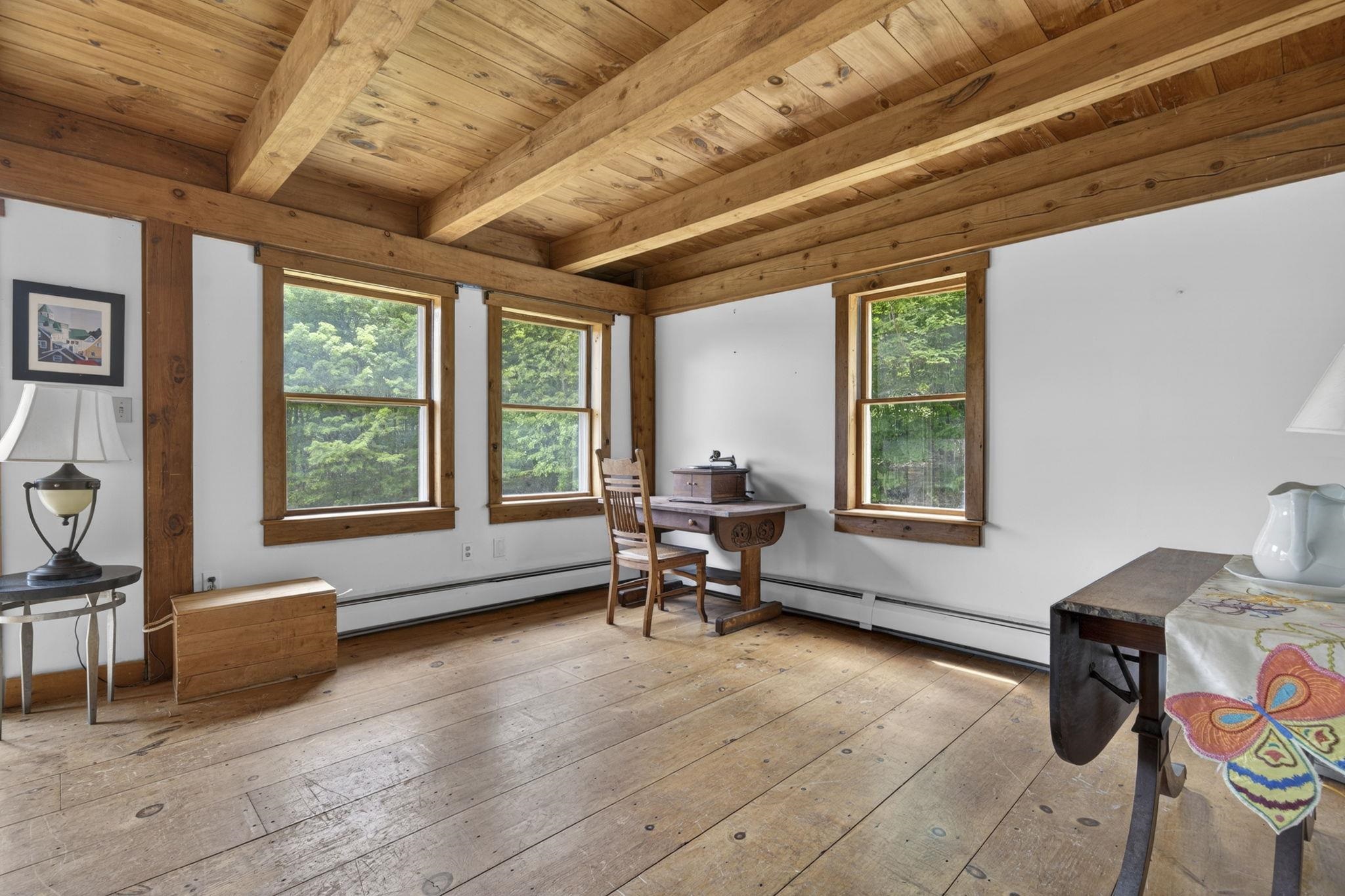 133 Hackett Hill Road Hooksett, NH 03106 - Photo 11 of 55