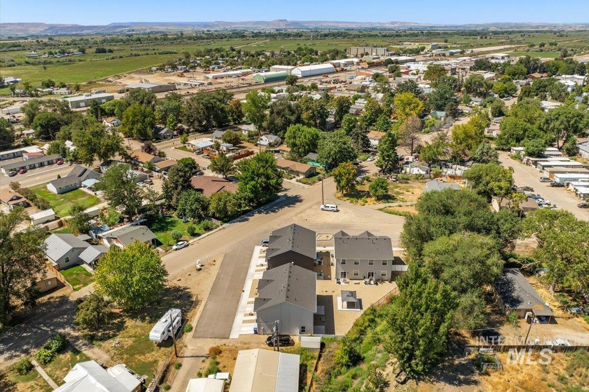 705 East Bates Avenue Parma, ID 83660 - Photo 11 of 15