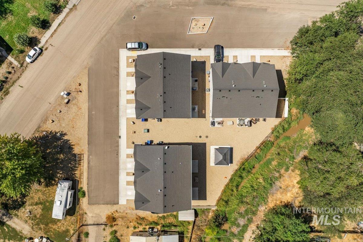 705 East Bates Avenue Parma, ID 83660 - Photo 12 of 15