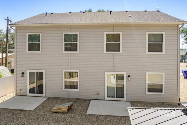 $325,000 | 705 East Bates Avenue, Parma, ID 83660