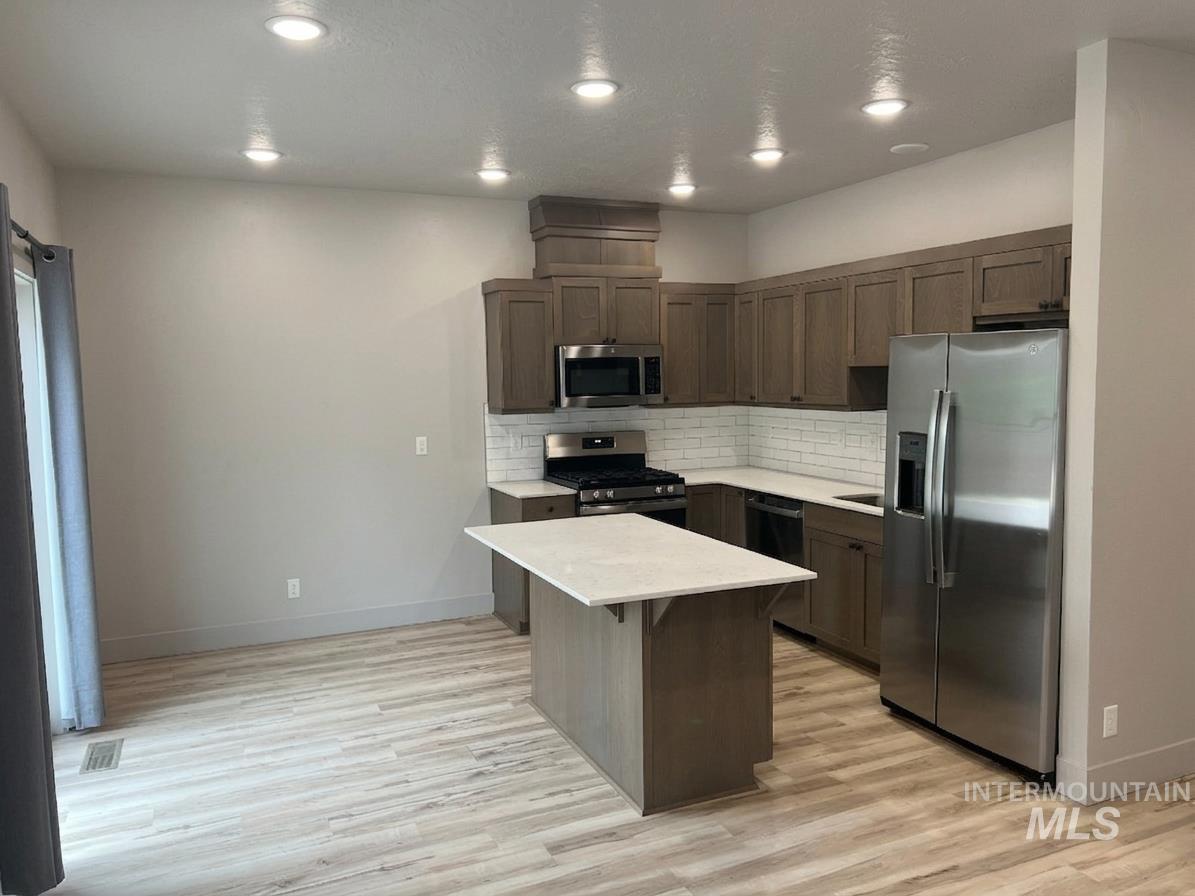 705 East Bates Avenue Parma, ID 83660 - Photo 4 of 15