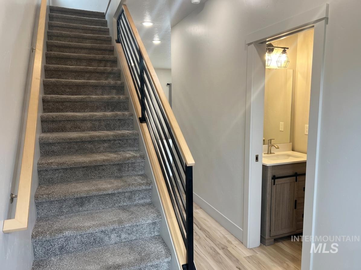 705 East Bates Avenue Parma, ID 83660 - Photo 5 of 15