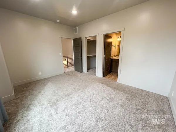 $325,000 | 705 East Bates Avenue, Parma, ID 83660