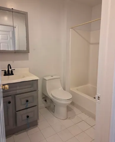 $2,500 | 703 Garfield Avenue, Unit 2, Jersey City, NJ 07305