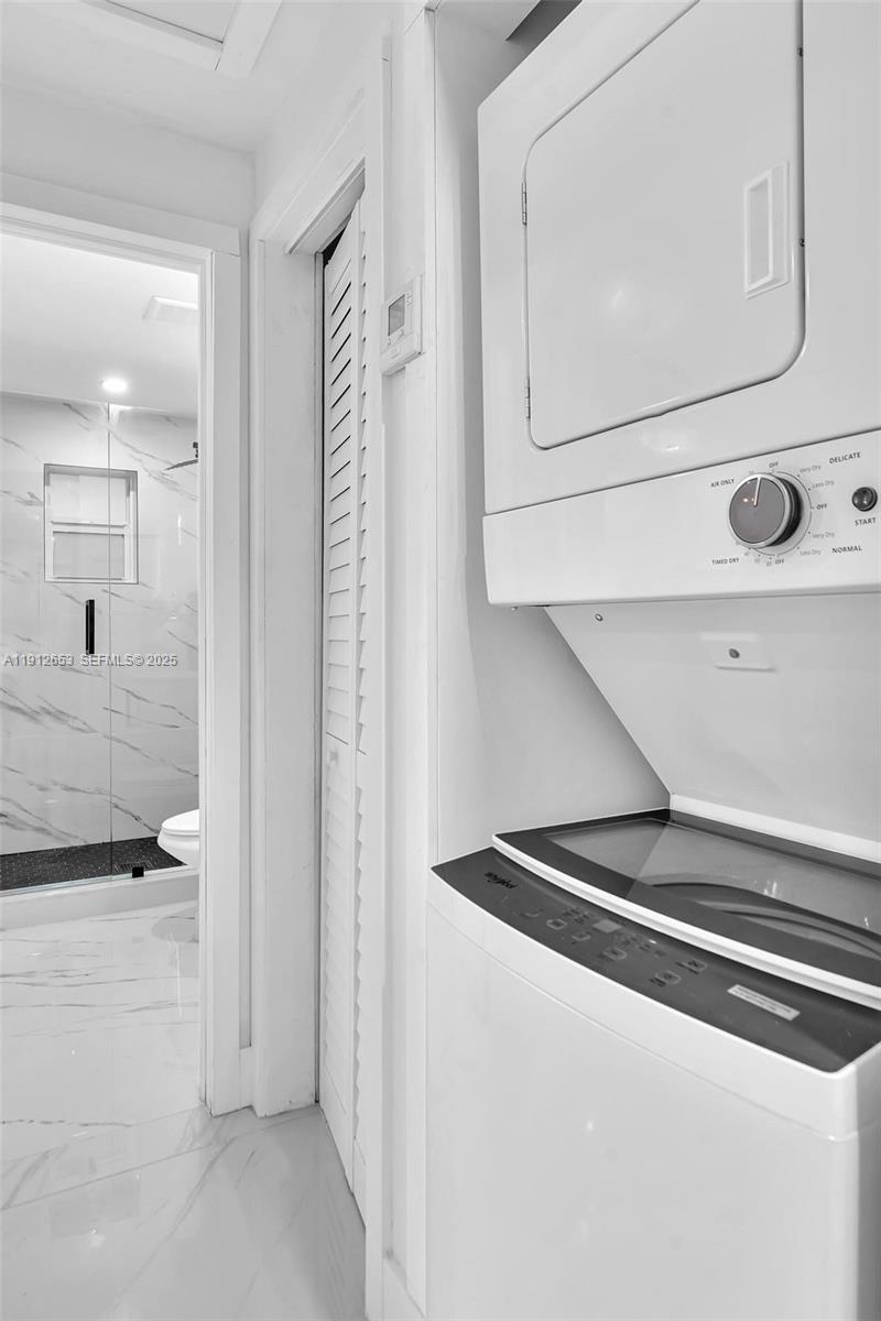 923 Northwest 110th Street, Unit B Miami, FL 33168 - Photo 15 of 18