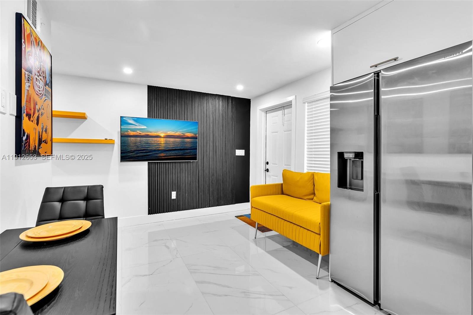 923 Northwest 110th Street, Unit B Miami, FL 33168 - Photo 2 of 18